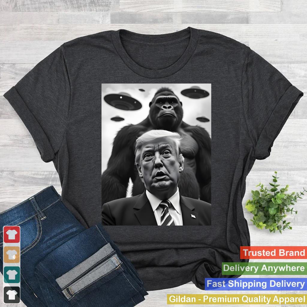 Cute Trump Bigfoot Selfie with UFOs Weird Alien Funny