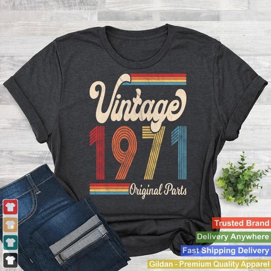 1971. Vintage 1971 Birthday Gift Men Women. Born Made 1971