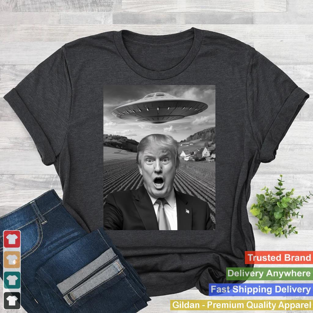 Trump Selfie With Alien UFO Funny Trump Gifts For Men Women_2